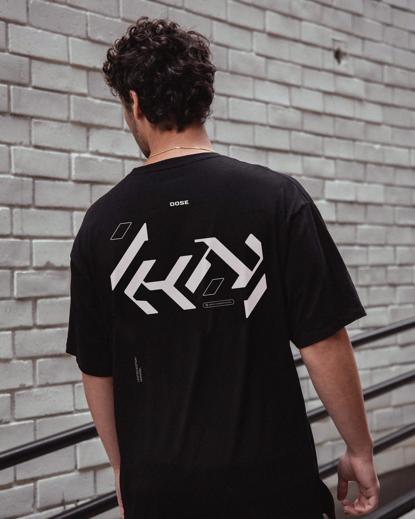 DOSE abstract - Men's Oversized T-Shirt